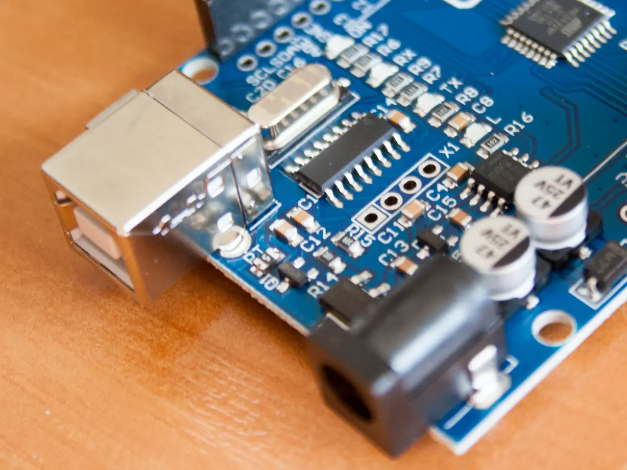 Arduino vs ESP, which is better for smart homes?