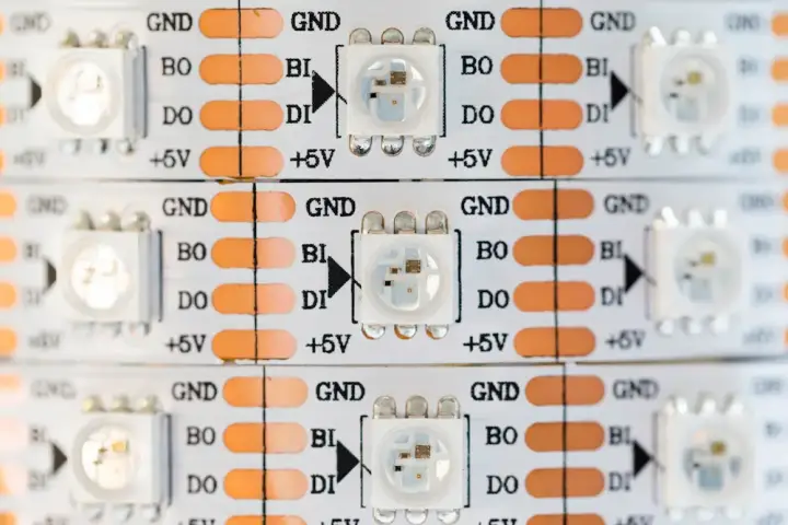 RGB LEDs inside the bulb allow it to change colour!