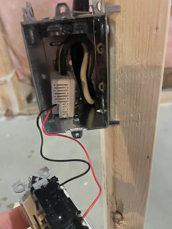 The Evvr Smart Switch Sub-assembly in a switch box with no neutral